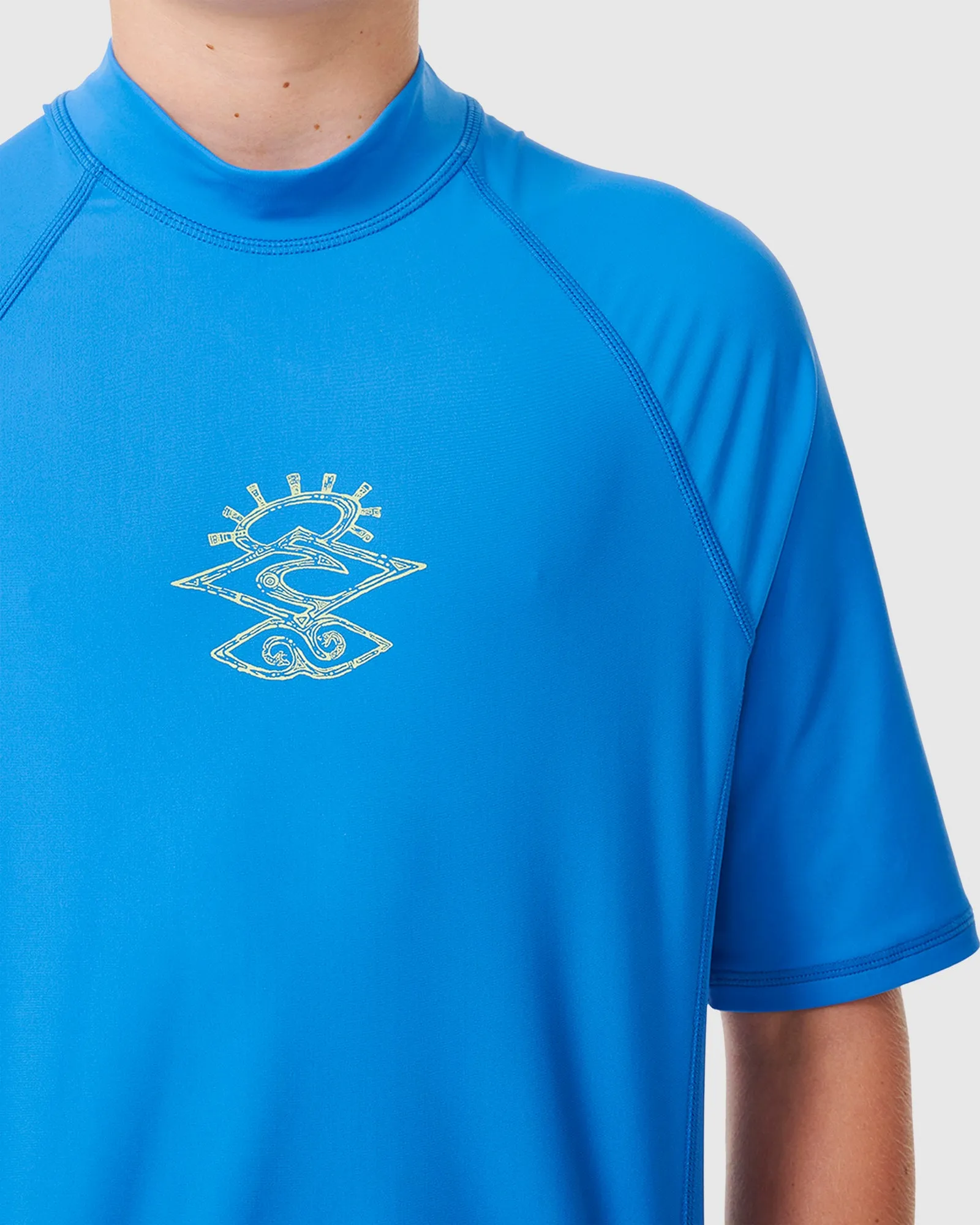 BOYS 8-16 SHRED ROCK UPF SHORT SLEEVE RASH VEST