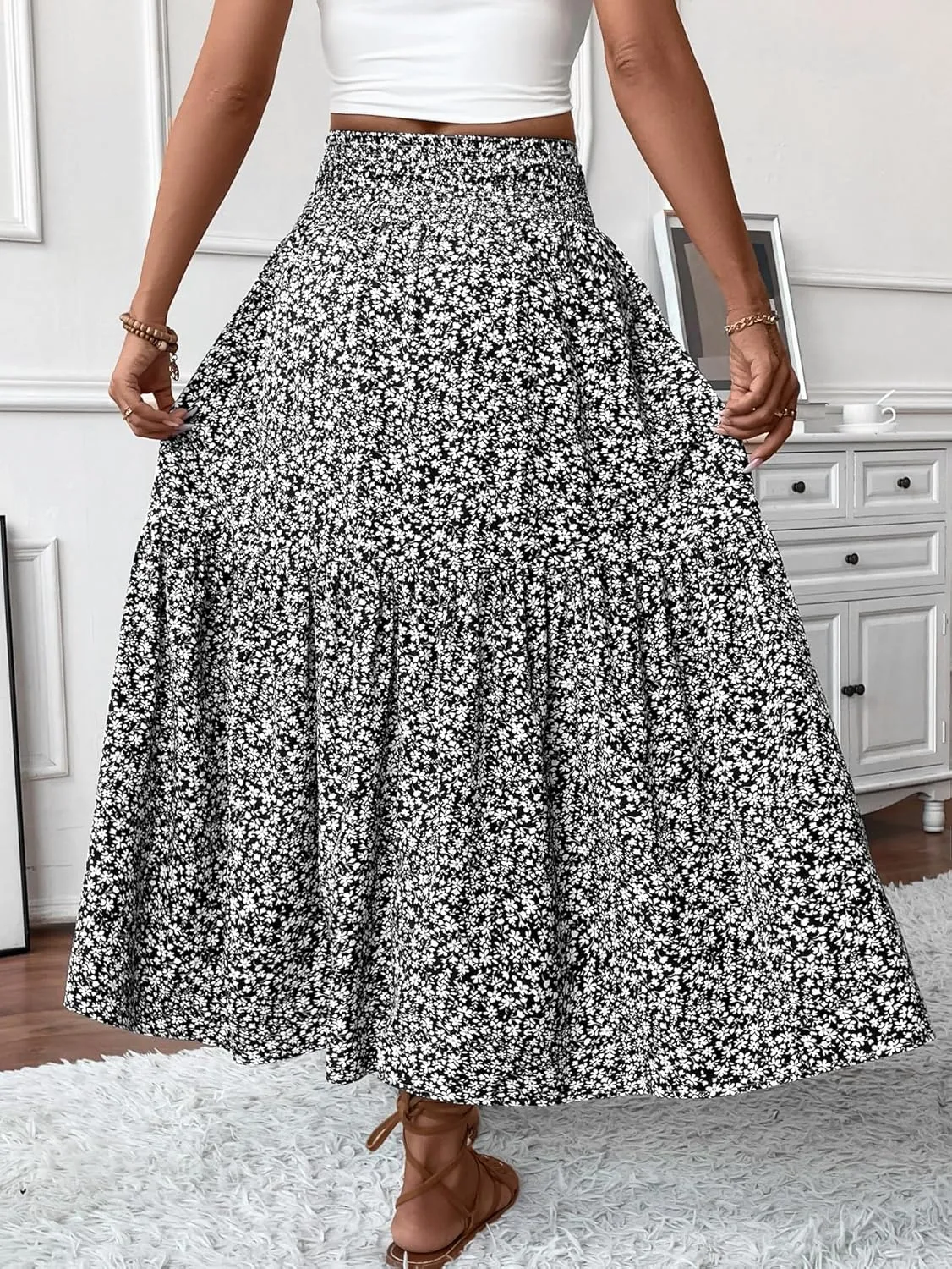 Women's Smocked High Waist Maxi Skirt Casual Boho Long Skirts with Pockets